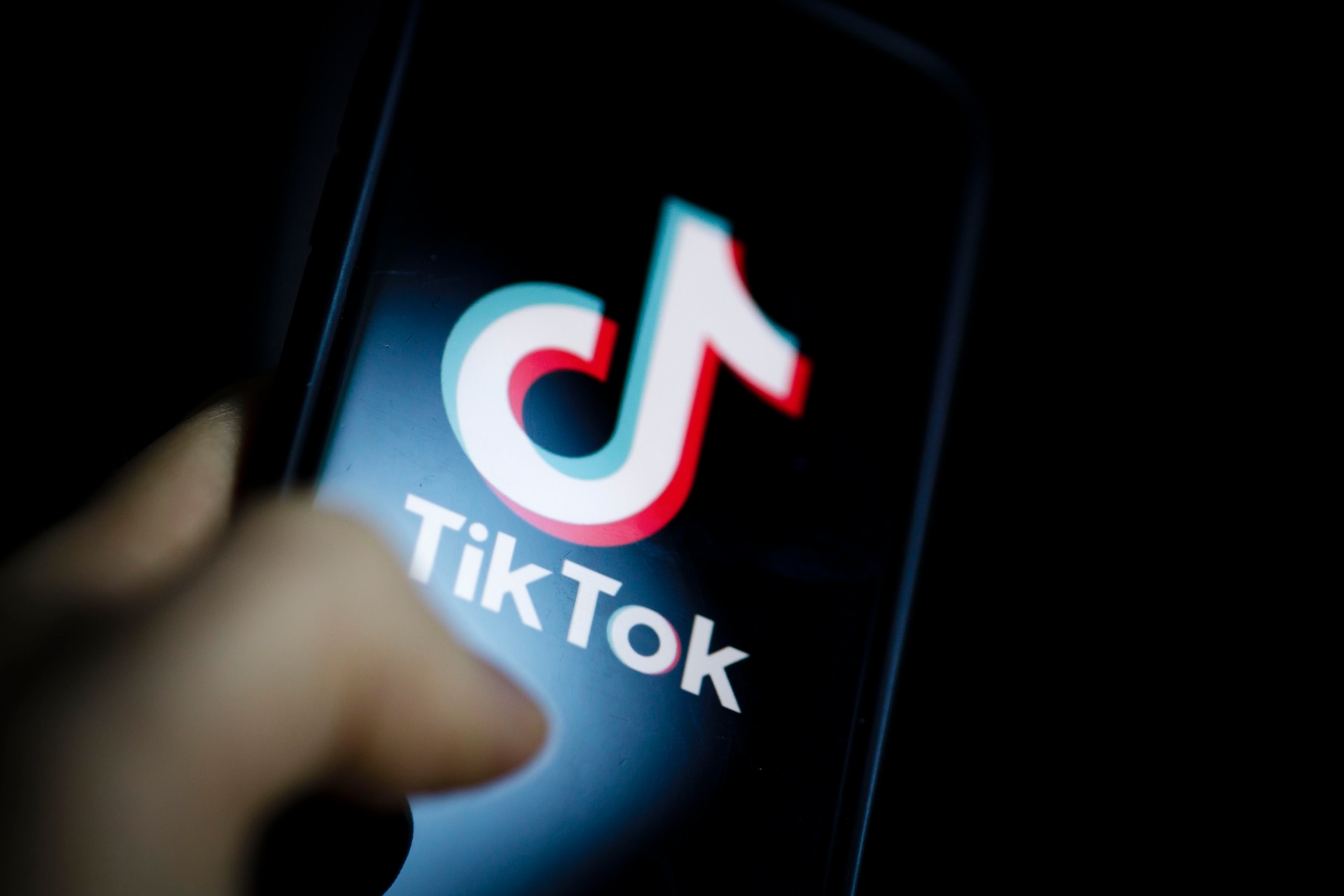 Löwe erklärt, warum der Kauf von TikTok Aufrufen dein Account-Wachstum beschleunigt
